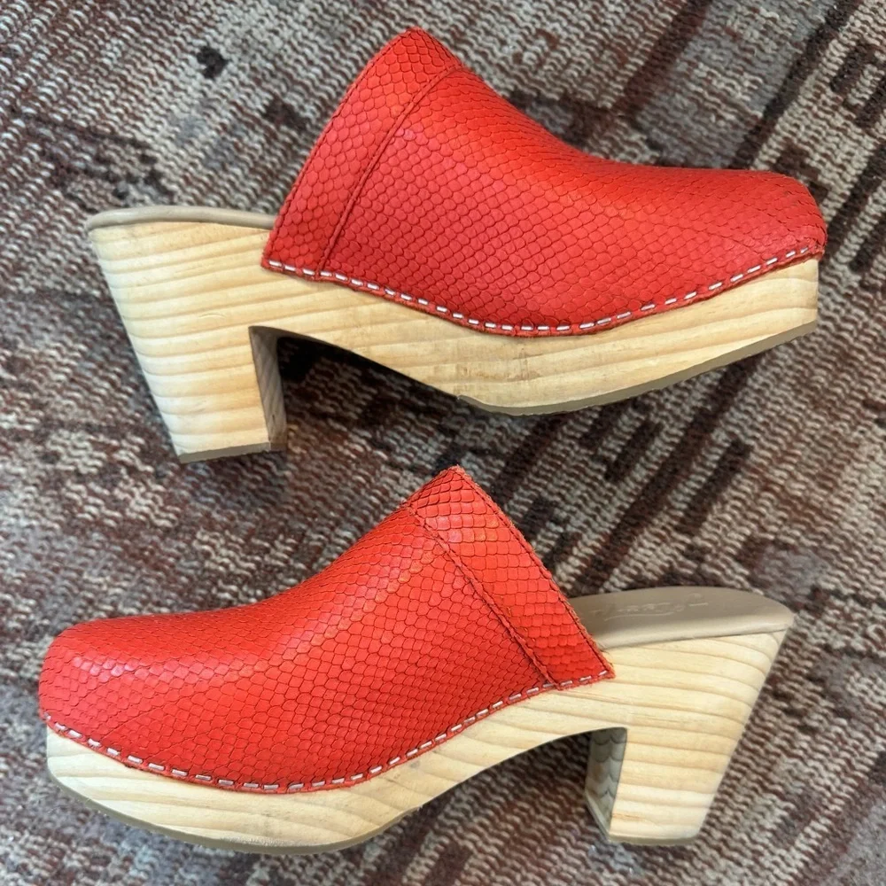 Free People Highland Park Snake Clog in Orange